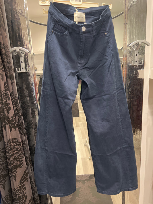 Jeans largo you decide