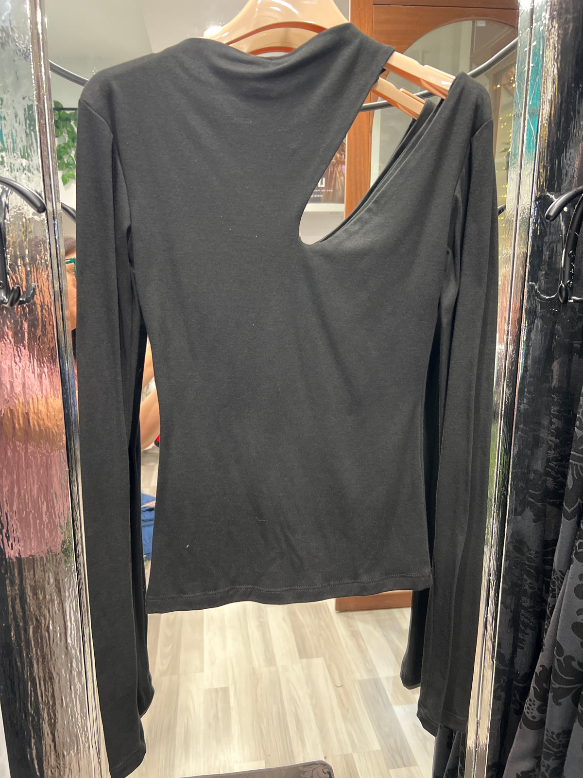 Maglia cut out kostum