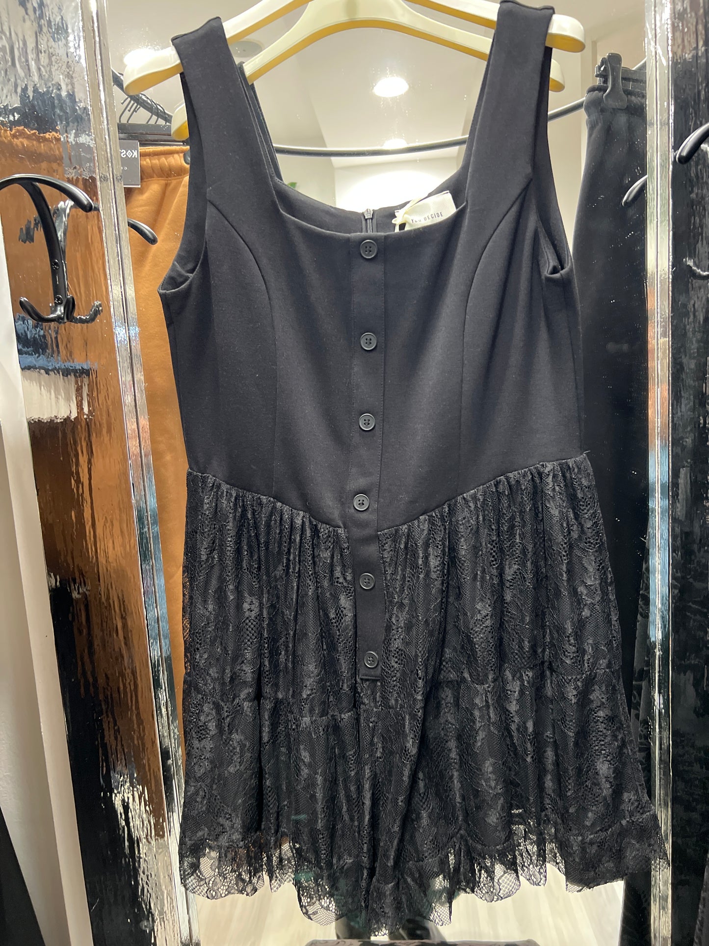 Tuta corta you decide