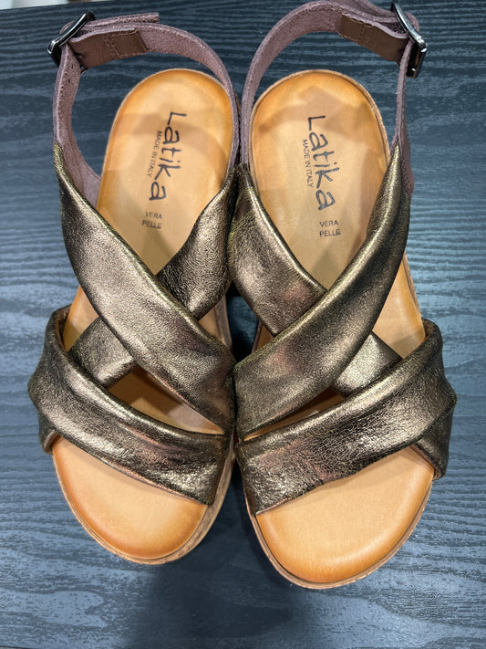 Sandalo in pelle latika