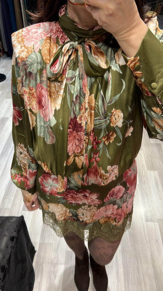 Abito fiori e pizzo Lumina