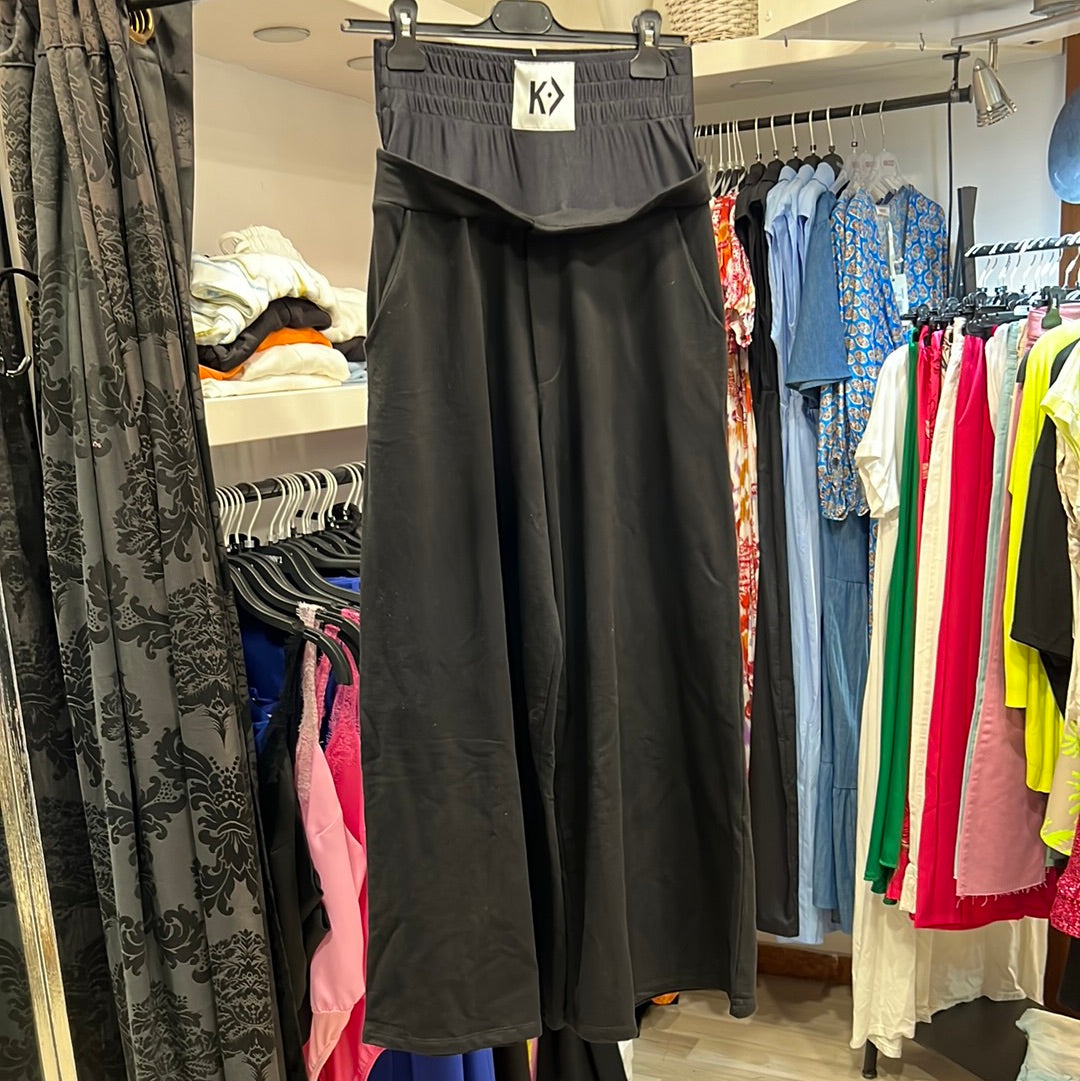 Pantalone tuta kostumn1