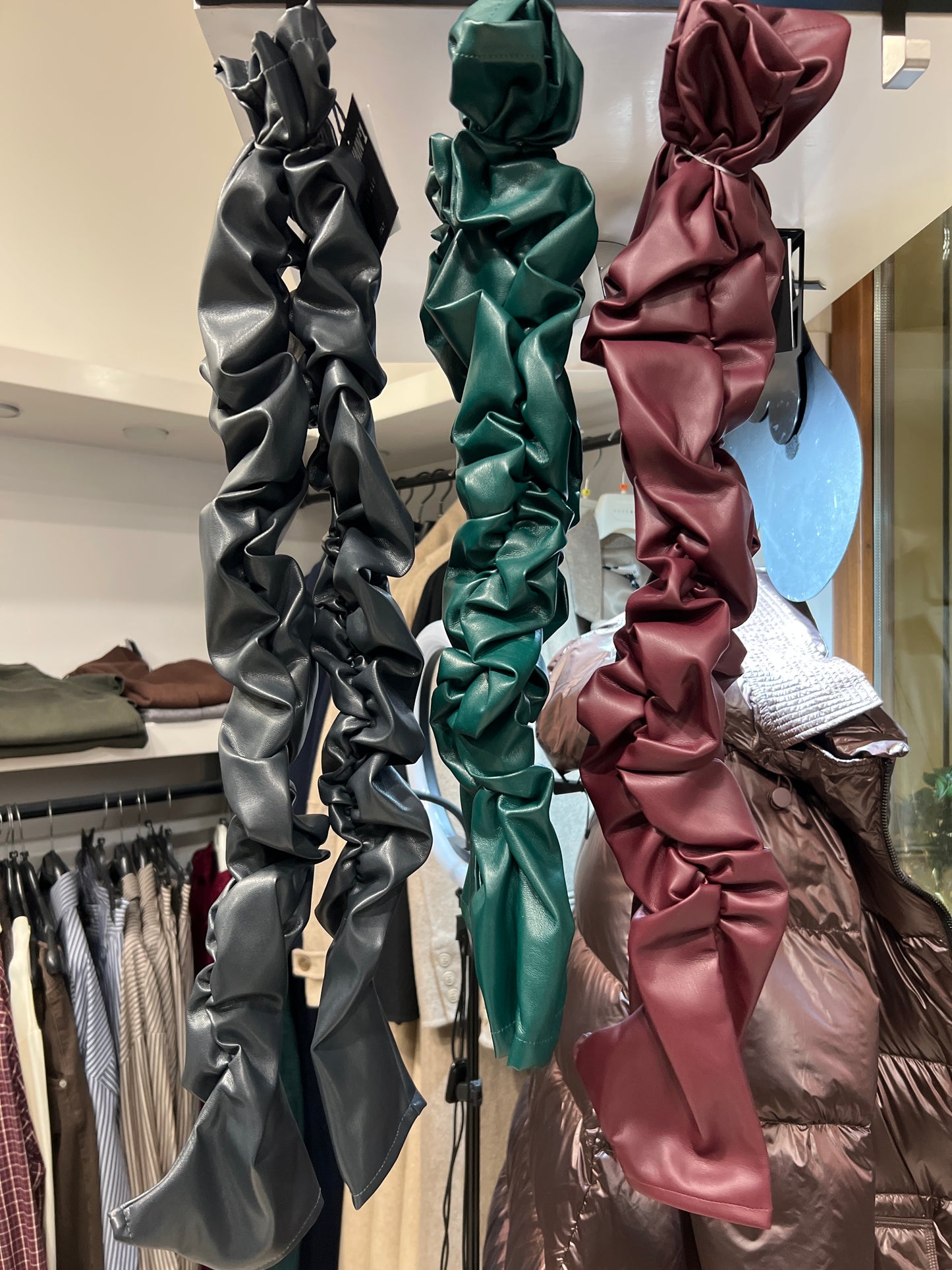 Manicotti ecopelle kostumn1