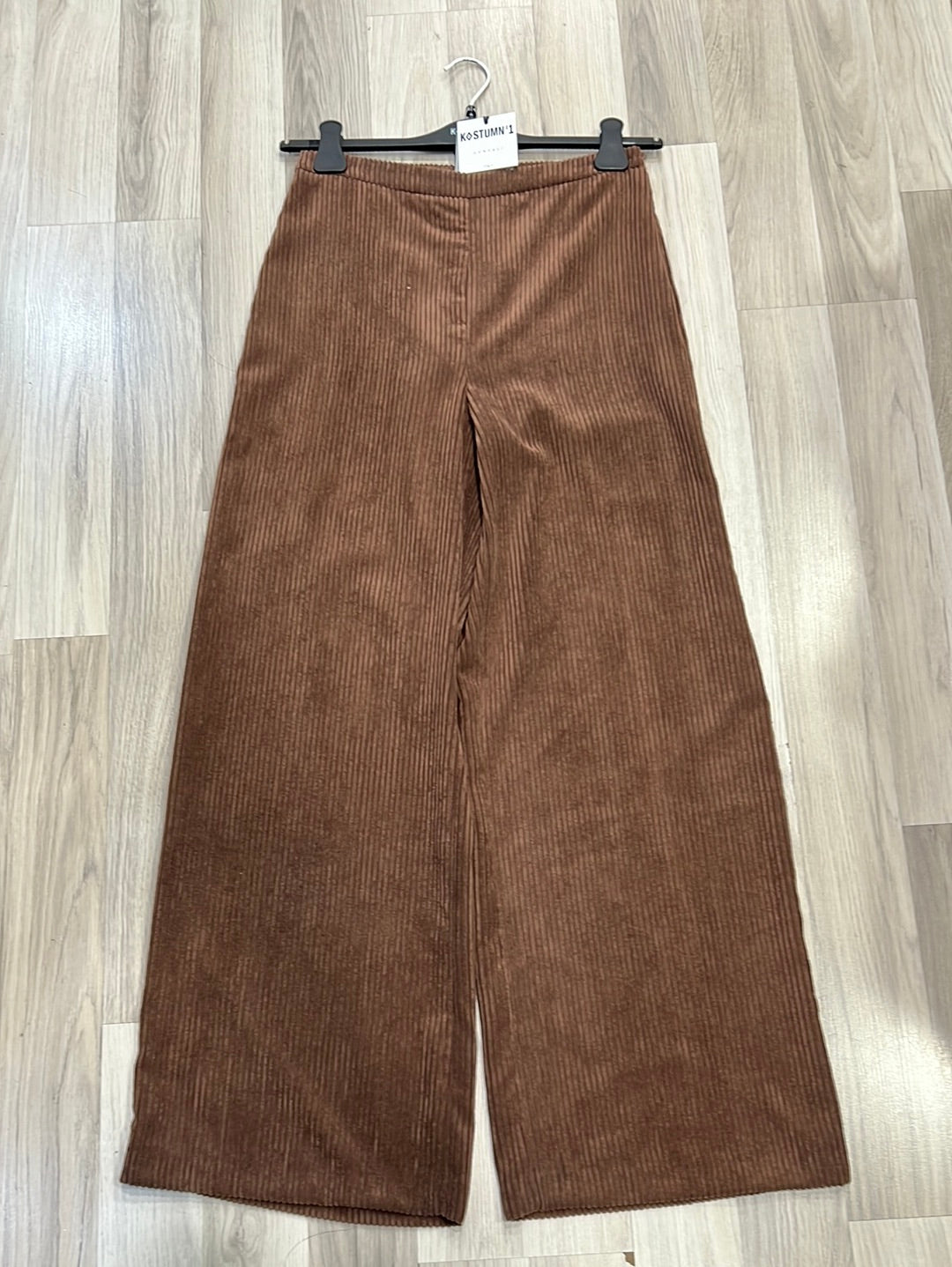 Pantalone kostumn1