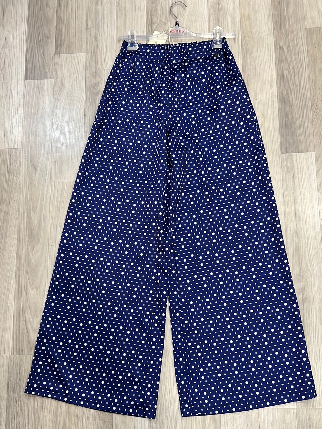 Pantalone kontatto