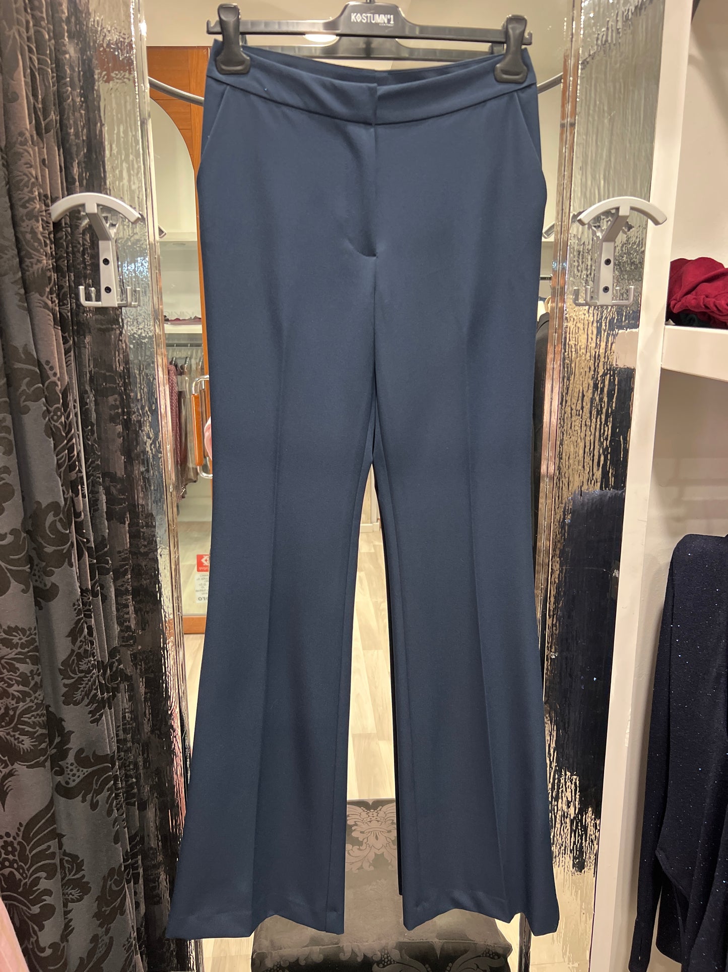 Pantalone zampa kostumn1