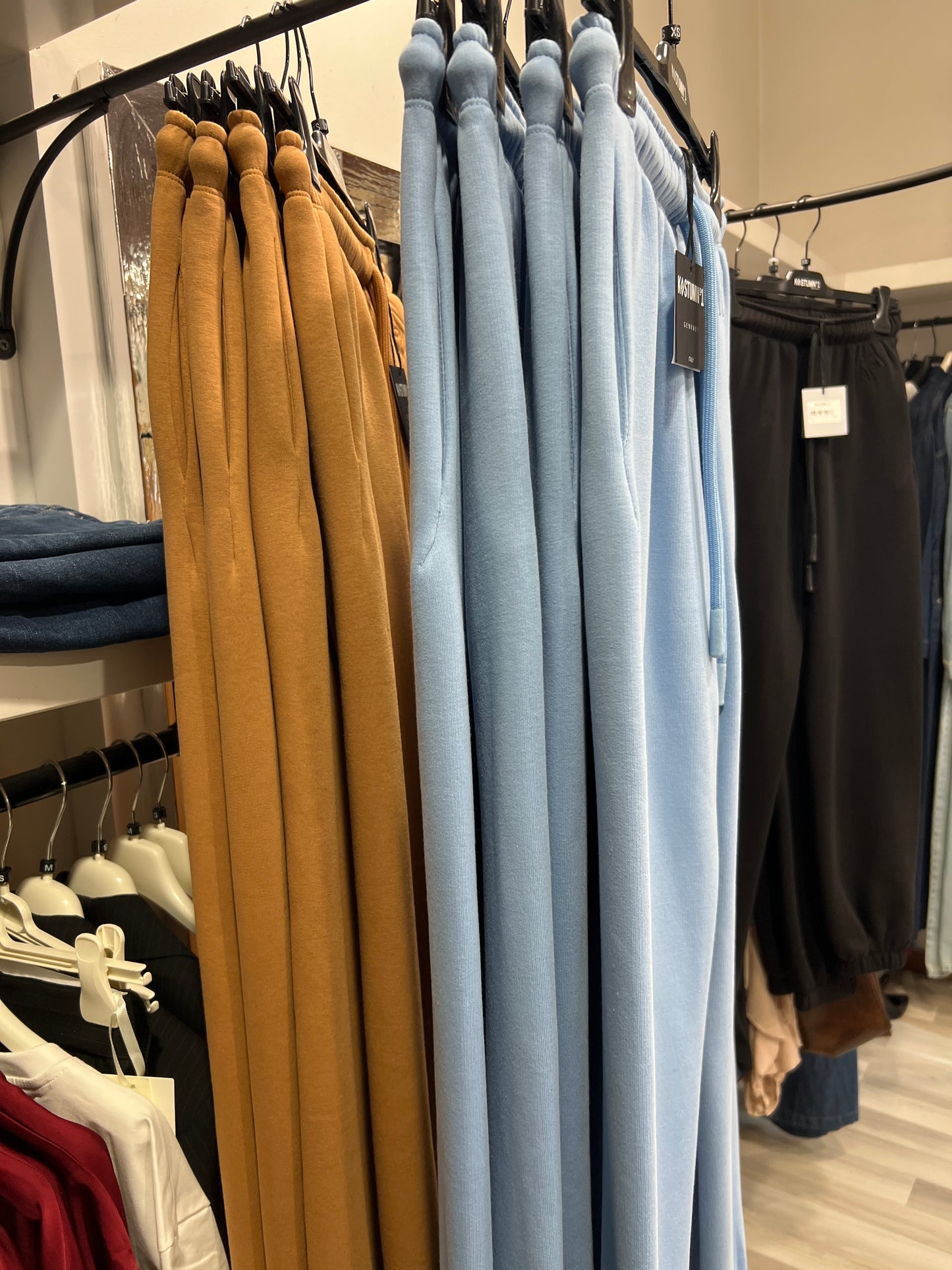 Pantalone jogger kostumn1