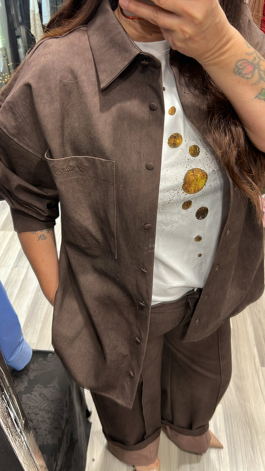 Camicia over kostum