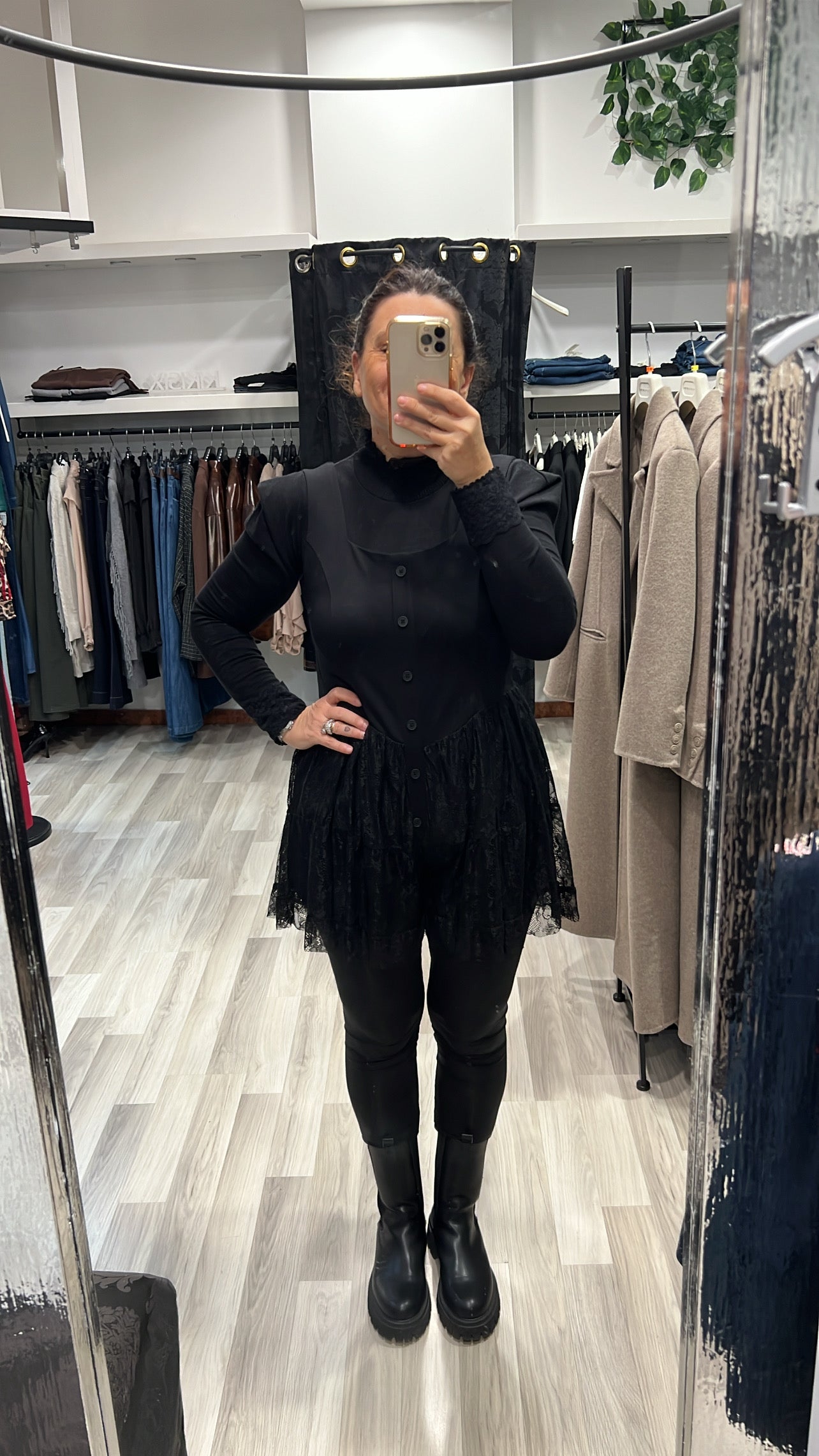 Tuta corta you decide